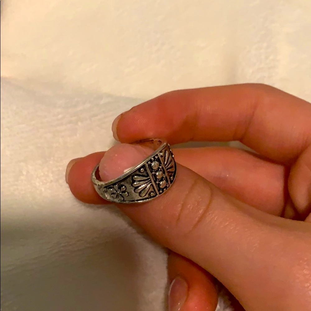 Ring! - Picture 2 of 2